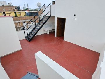 SE ALQUILA CASA EN BELLAVISTA