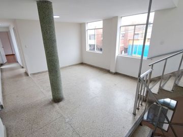 SE ALQUILA CASA EN BELLAVISTA