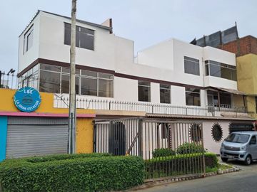 SE ALQUILA CASA EN BELLAVISTA