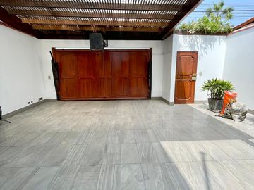 OPORTUNIDAD DE VENTA DE HERMOSA CASA EN CONDOMINIO EXCLUSIVO DE CHORRILLOS