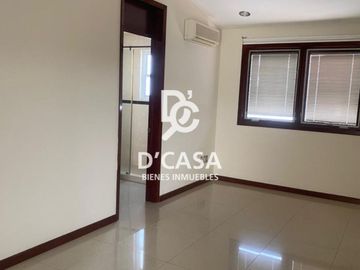 SE VENDE CASA EN QUINTA BERNINI