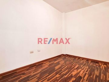 Departamento En Av. Precursores Frente A Áreas Verdes