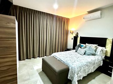 CASA EN VENTA, FRACCIONAMIENTO LOMAS PUNTA DEL ESTE RESIDENCIAL, CONDOMINIO “PUNTO MARSELLA” LEON GTO.