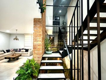 CASA EN VENTA, FRACCIONAMIENTO LOMAS PUNTA DEL ESTE RESIDENCIAL, CONDOMINIO “PUNTO MARSELLA” LEON GTO.