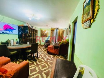 Se Vende Casa Con Gran Potencial Para Remodelar San Juan De Lurigancho