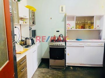Se Vende Casa Con Gran Potencial Para Remodelar San Juan De Lurigancho
