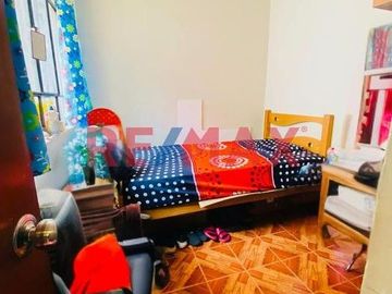 Se Vende Casa Con Gran Potencial Para Remodelar San Juan De Lurigancho