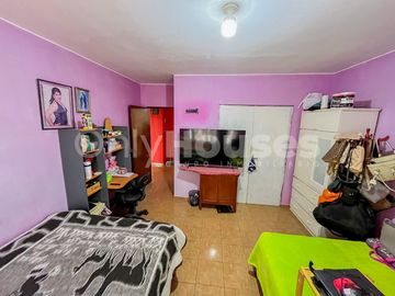 Casa amplia en Venta en Urb. La Caleta