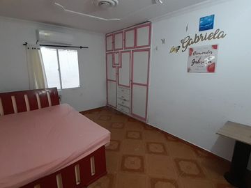CASA EN VENTA- ESCALLON VILLA