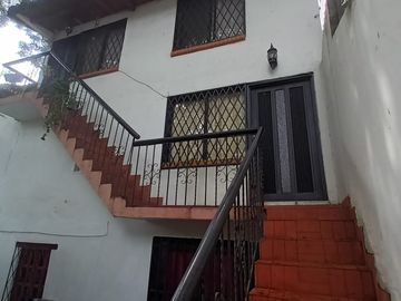 VENTA CASA ESQUINERA MULTIFAMILIAR EN ALAMOS CALI