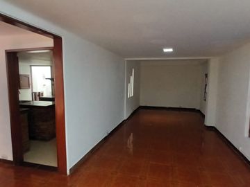 VENTA CASA ESQUINERA MULTIFAMILIAR EN ALAMOS CALI
