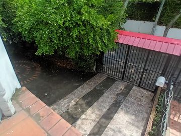 VENTA CASA ESQUINERA MULTIFAMILIAR EN ALAMOS CALI