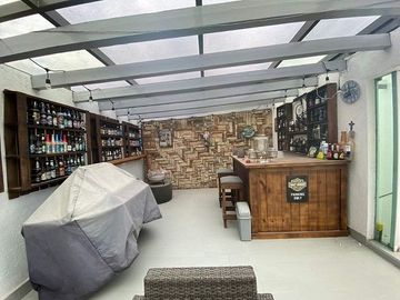 INCREÍBLE DISEÑO MODERNO CON AMPLIOS ESPACIOS
