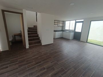 HERMOSA CASA 2 NIVELES 120.00 M2 INFONAVIT, FOVISSSTE, ISSFAM