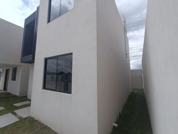HERMOSA CASA 2 NIVELES 120.00 M2 INFONAVIT, FOVISSSTE, ISSFAM