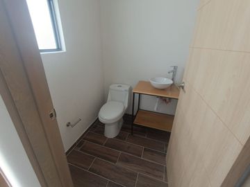HERMOSA CASA 2 NIVELES 120.00 M2 INFONAVIT, FOVISSSTE, ISSFAM