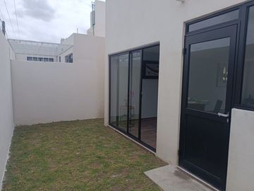 HERMOSA CASA 2 NIVELES 120.00 M2 INFONAVIT, FOVISSSTE, ISSFAM