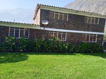 SE VENDE CASA DE CAMPO EN SANTA ROSA DE QUIVES