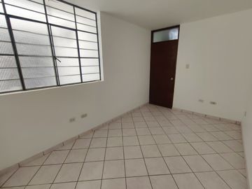Propiedad Comercial Estratégica en Venta – Urb. Puente Blanco Av Cutervo, Ica