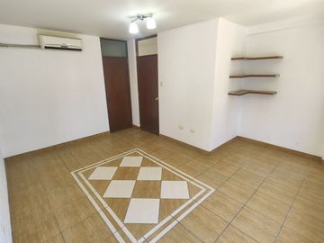 Propiedad Comercial Estratégica en Venta – Urb. Puente Blanco Av Cutervo, Ica