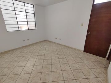Propiedad Comercial Estratégica en Venta – Urb. Puente Blanco Av Cutervo, Ica