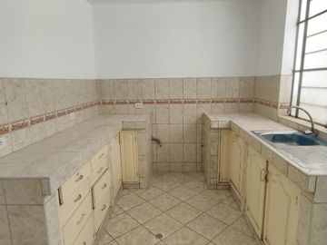 Propiedad Comercial Estratégica en Venta – Urb. Puente Blanco Av Cutervo, Ica