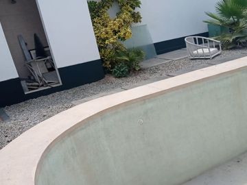 VENDO CASA EN BRISAS DE VILLA DE 300 MTS2 DE 4 DORMITORIOS
