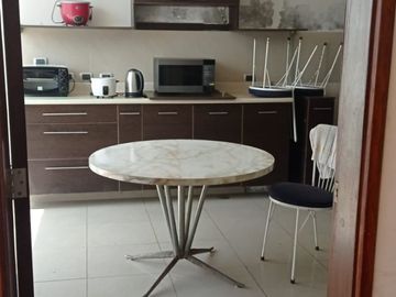 VENDO CASA EN BRISAS DE VILLA DE 300 MTS2 DE 4 DORMITORIOS