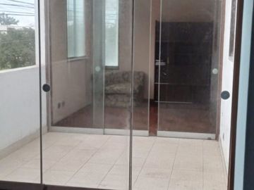 VENDO CASA EN BRISAS DE VILLA DE 300 MTS2 DE 4 DORMITORIOS