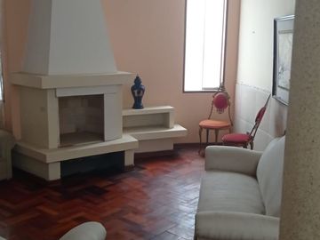 VENDO CASA EN BRISAS DE VILLA DE 300 MTS2 DE 4 DORMITORIOS