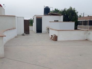 VENDO CASA EN BRISAS DE VILLA DE 300 MTS2 DE 4 DORMITORIOS