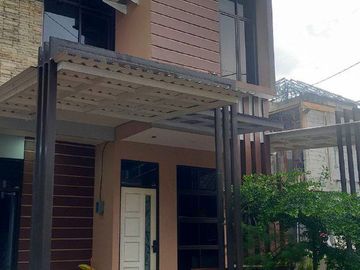 Rumah GVC Cibubur-Ciracas, Baru 2 LANTAI Mewah Harga Murah Exclusive, Kota Jakarta Timur Jual Dijual