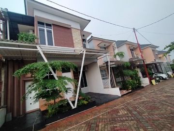Rumah GVC Cibubur-Ciracas, Baru 2 LANTAI Mewah Harga Murah Exclusive, Kota Jakarta Timur Jual Dijual