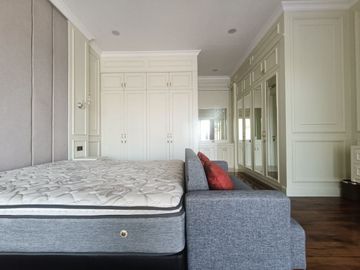 RUMAH LUX MODERN SEMI VILLA DOWNSLOPE, ADA KOLAM RENANG PRIBADI AREA BANDUNG UTARA SAYAP CIUMBULEUIT