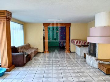CASA EN VENTA – ¡OPORTUNIDAD ÚNICA EN GUAMANÍ ALTO, SECTOR LA VICTORIA! QUITO SUR