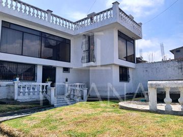 CASA EN VENTA – ¡OPORTUNIDAD ÚNICA EN GUAMANÍ ALTO, SECTOR LA VICTORIA! QUITO SUR