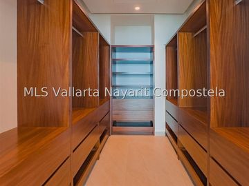 Penthouse en venta en Bucerias Zona Dorada.