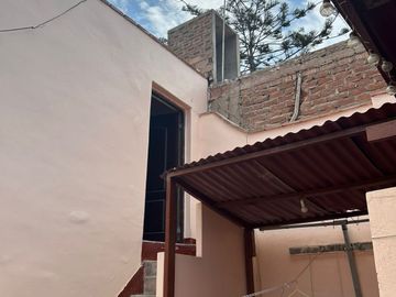 VENDO CASONA EN BARRANCO DETRAS DEL MUSEO PEDRO DE OSMA