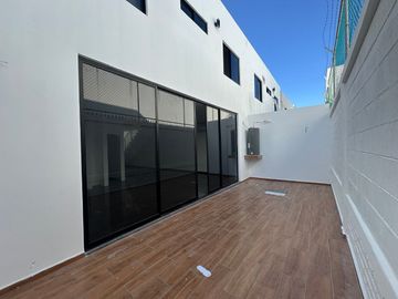 ESPECTACULAR CASA EN VENTA EN MAZATLAN SECTOR CERRITOS (ALTABRISA RESIDENCIAL) 4 RECAMARAS, A SOLO 800 MTS DEL MAR, PRIVADA CON ALBERCA Y GYM
