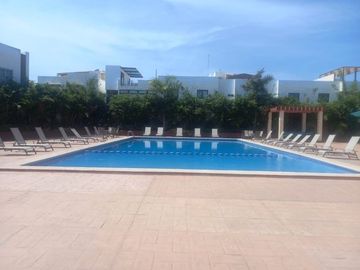 ESPECTACULAR CASA EN VENTA EN MAZATLAN SECTOR CERRITOS (ALTABRISA RESIDENCIAL) 4 RECAMARAS, A SOLO 800 MTS DEL MAR, PRIVADA CON ALBERCA Y GYM