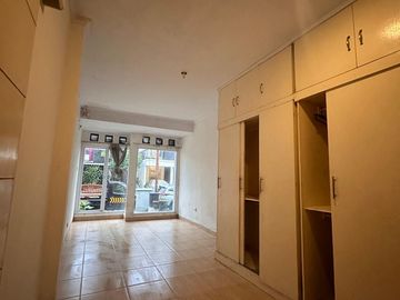 Dijual rumah bagsu modern clasic di Komplek Bintaro Jaya
