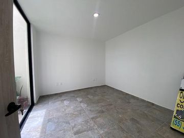 ESTRENA CASA DE AUTOR EN VENTA EN CAPITAL SUR  4 RECÀMARAS VIGILANCIA