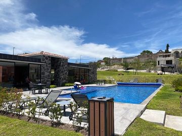 ESTRENA CASA DE AUTOR EN VENTA EN CAPITAL SUR  4 RECÀMARAS VIGILANCIA