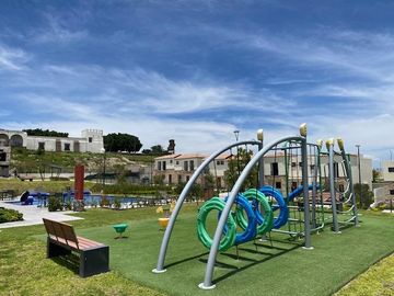 ESTRENA CASA DE AUTOR EN VENTA EN CAPITAL SUR  4 RECÀMARAS VIGILANCIA