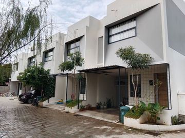 Rumah AAR Cinangka Sawangan, Baru 2 LANTAI Mewah Harga Murah, Syariah Minimalis di Depok Jual Dijual