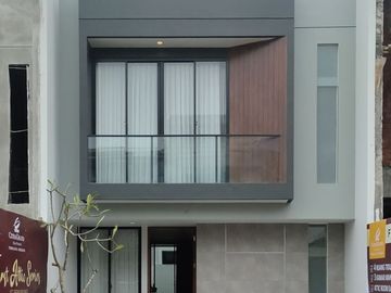 DAISY Attic with Roof Top in Red Terracotta CitraGrand Semarang