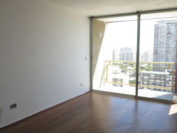 SE VENDE DEPARTAMENTO 3 DORMITORIOS 2 BAÑOS  Y ESTACIONAMIENTO EN  CONDOMINIO PARQUE ALMAGRO