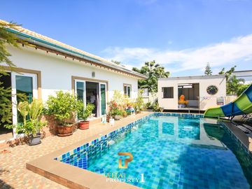 3 Bedroom Pool Villa for Sale Near Golf Course in Huay Yai Pattaya
