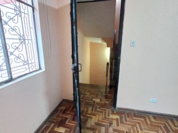 OPORTUNIDAD DE DEPARTAMENTO DE 75M2!! 2DO PISO ZONA RESIDENCIAL S.M.P AV.TOMAS VALLE CON SAN GERMAN