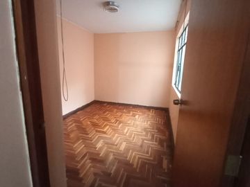 OPORTUNIDAD DE DEPARTAMENTO DE 75M2!! 2DO PISO ZONA RESIDENCIAL S.M.P AV.TOMAS VALLE CON SAN GERMAN
